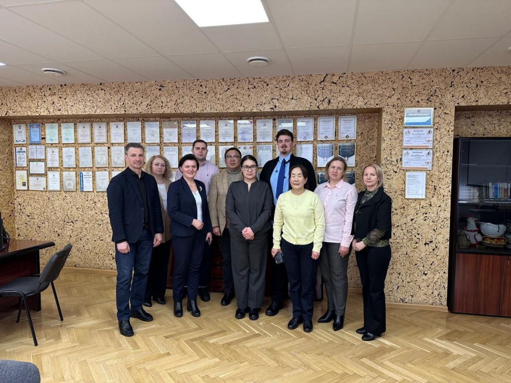 делегация из Монголии